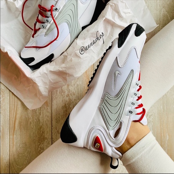 nwt nike zoom 2k